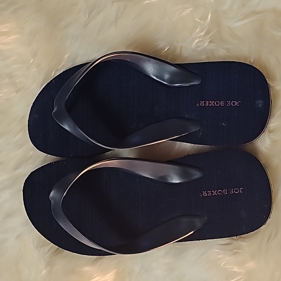 Slipper - Picture 4 of 9